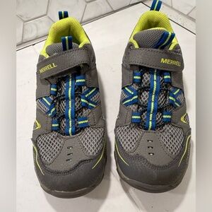Merrell Kids Trail Chaser Sneaker Gray & Blue Size 3.5 Gently Used